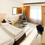 Ost Am Koe Otel 3*