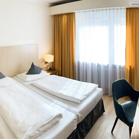 Hotel Ost Am Kö 3*