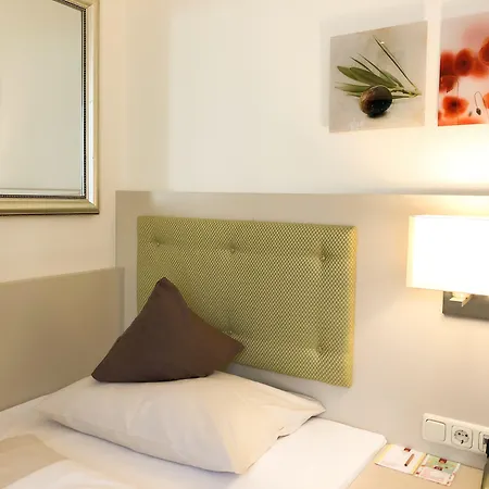 시티 오스트 암 쾨 호텔